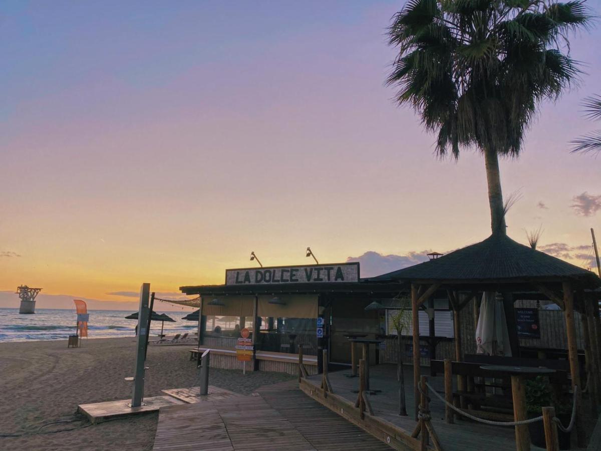 Lujo en banana beach primera línea de playa Marbella Exterior foto